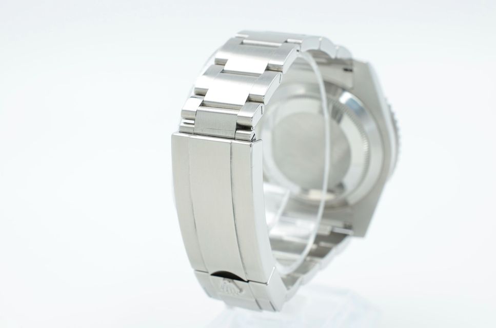 Rolex Submariner Hulk Image 3